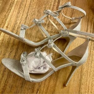Badgley Mischka Glittering Silver Bow Heels-Yasmin size 8